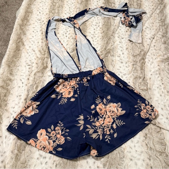 NWOT Elegant Floral Navy Tie Jumpsuit Size L - Picture 9 of 10